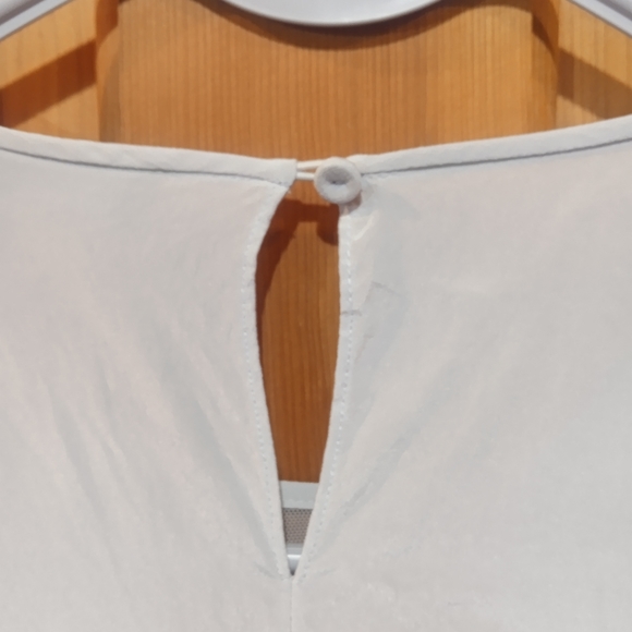 BCBGMaxazria Marissa 100% silk grey blouse size M - Picture 7 of 11